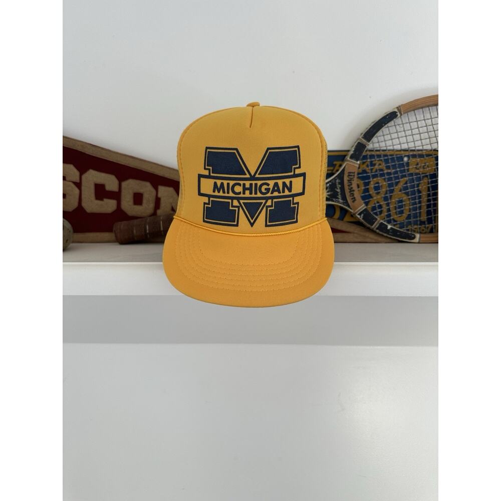 Vintage 80s Michigan Wolverines Trucker Mesh Snapback Hat